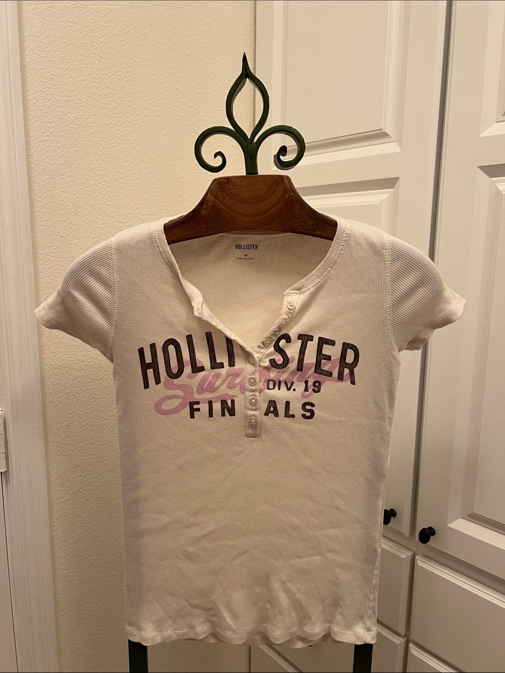 Hollister Cream Short-Sleeve Henley Logo Tee with Pink Accent